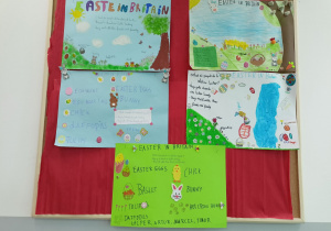 Plakaty z tradycjami wielkanocnymi uczniów klas trzecich